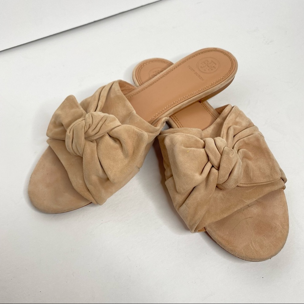 Tory Burch Beige Knot Bow Slide Sandals - Picture 2 of 8